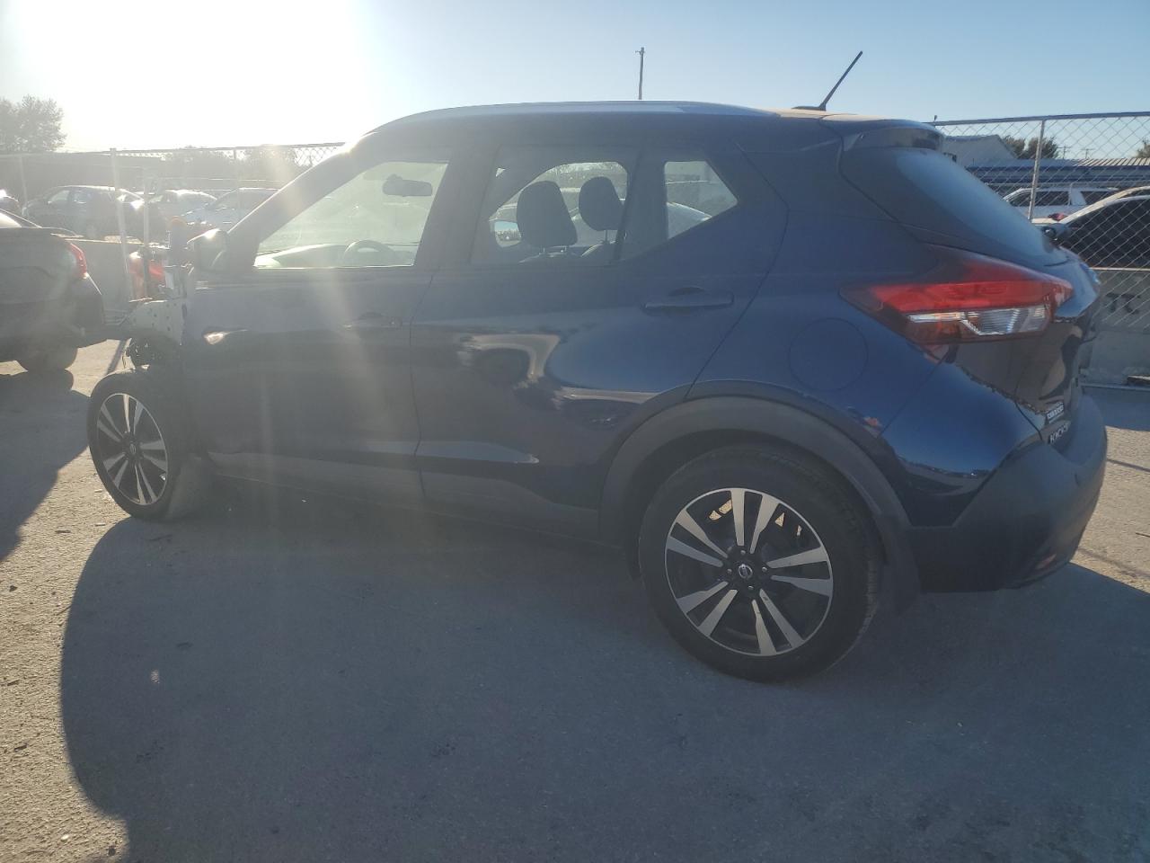 2019 Nissan Kicks VIN 3N1CP5CU1KL479106 Copart auction photo, front end damage thumbnail 2