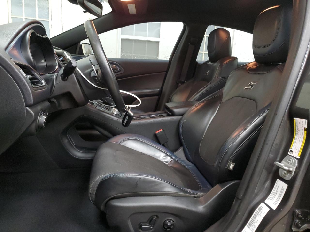 2015 Chrysler 200 VIN 1C3CCCBG5FN518055 Copart auction photo, front end / minor dent/scratches damage thumbnail 7