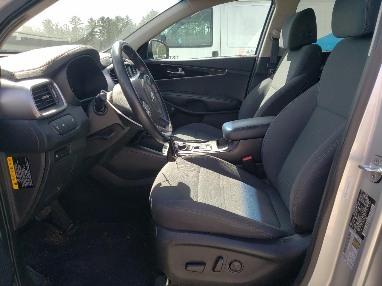 2017 KIA Sorento VIN 5XYPG4A30HG258339 Copart auction photo, front end damage thumbnail 7