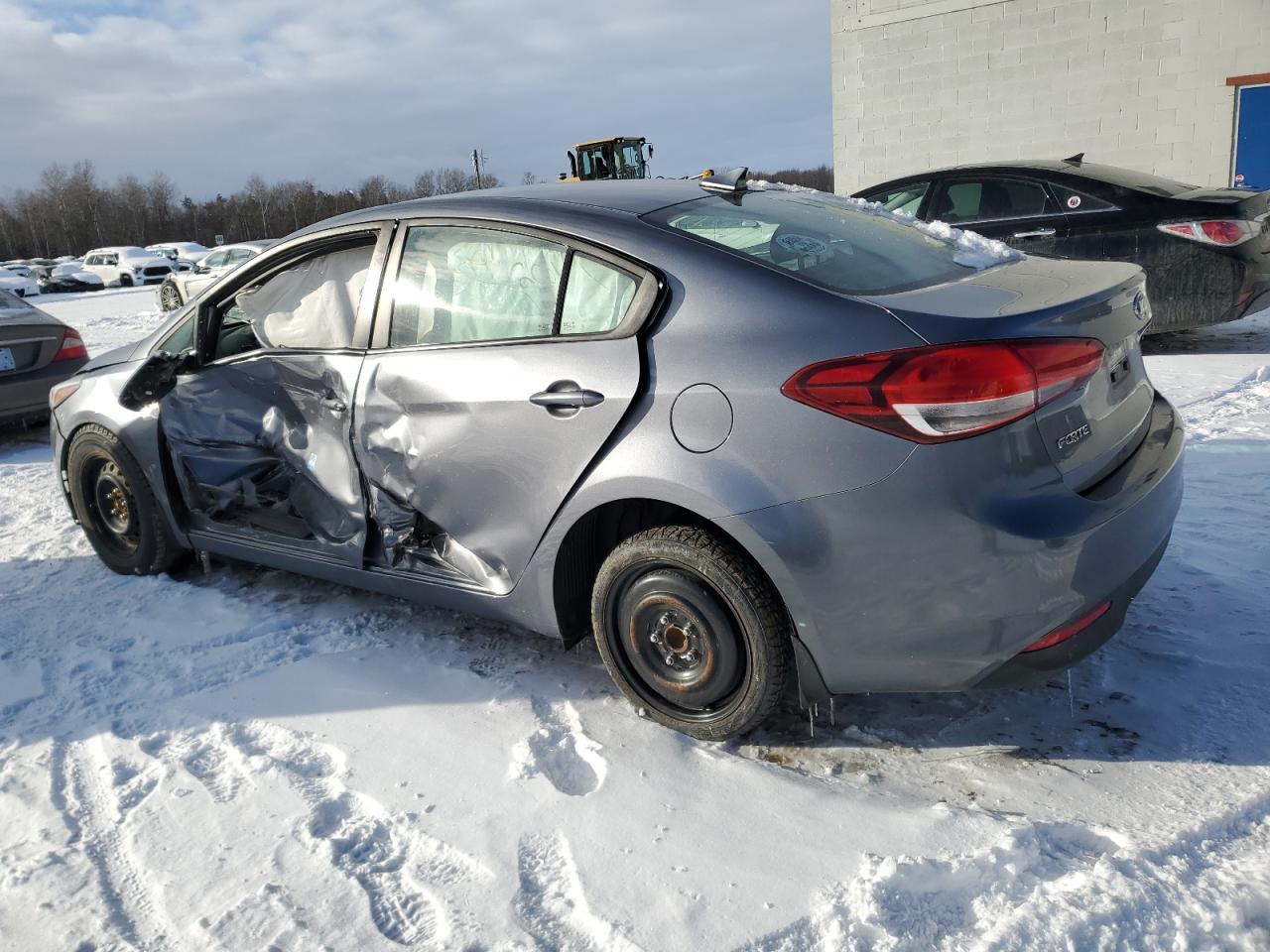 2018 KIA Forte VIN 3KPFL4A74JE251990 Copart auction photo, side / front end damage thumbnail 2