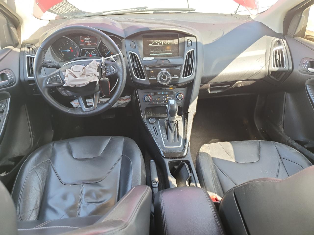 2015 Ford Focus VIN 1FADP3N22FL267761 Copart auction photo, side / front end damage thumbnail 8