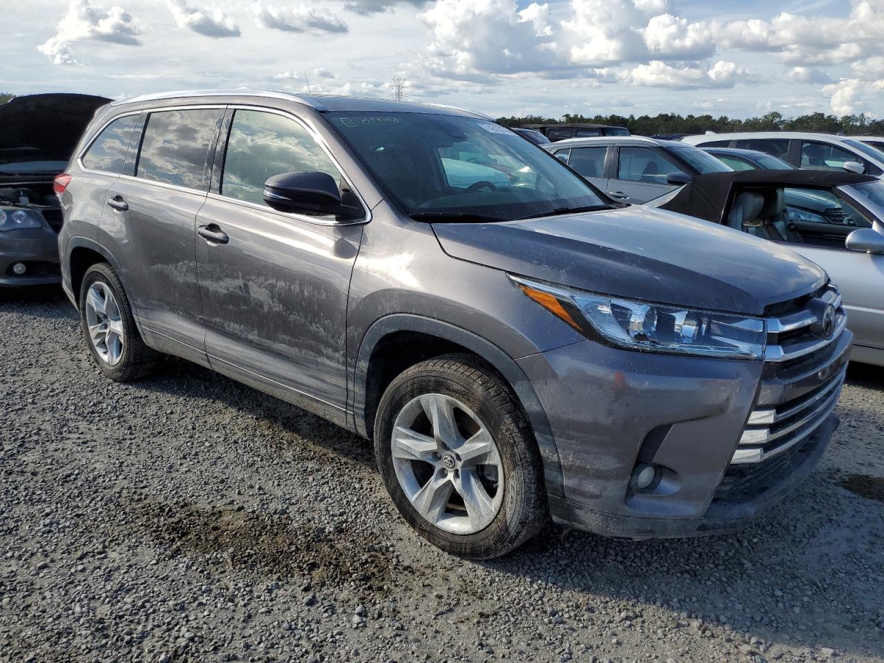 2018 Toyota Highlander VIN 5TDYZRFH0JS285842 Copart auction photo, water/flood damage thumbnail 4
