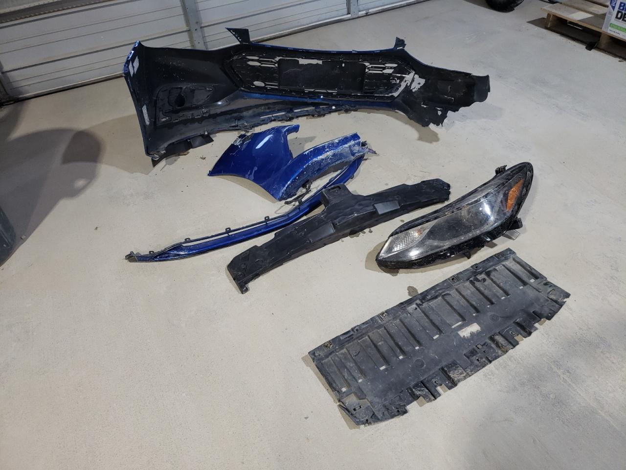 2018 Chevrolet Cruze VIN 1G1BE5SM4J7235557 Copart auction photo, front end / minor dent/scratches damage thumbnail 12