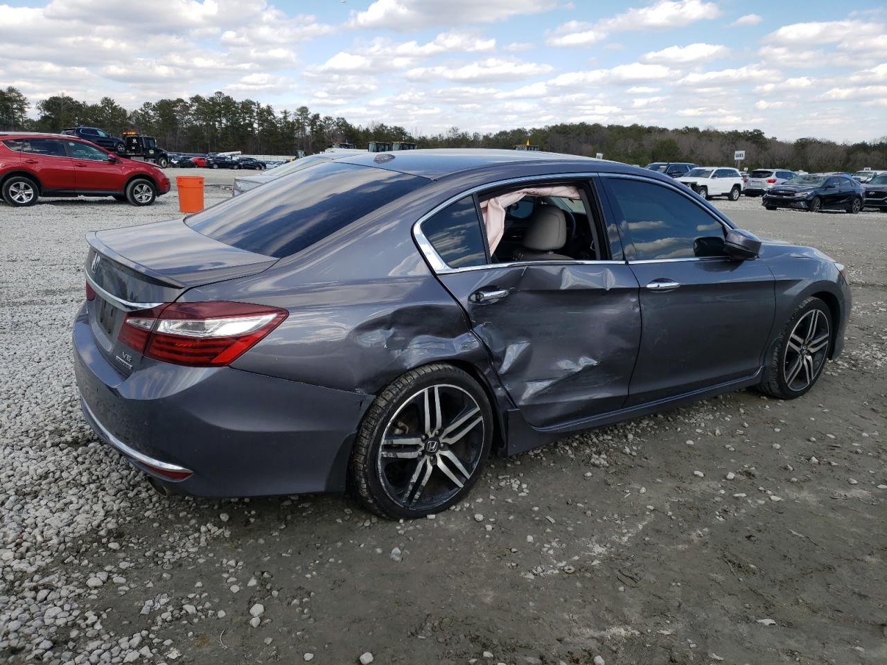 2017 Honda Accord VIN 1HGCR3F9XHA015350 Copart auction photo, side / rear end damage thumbnail 3