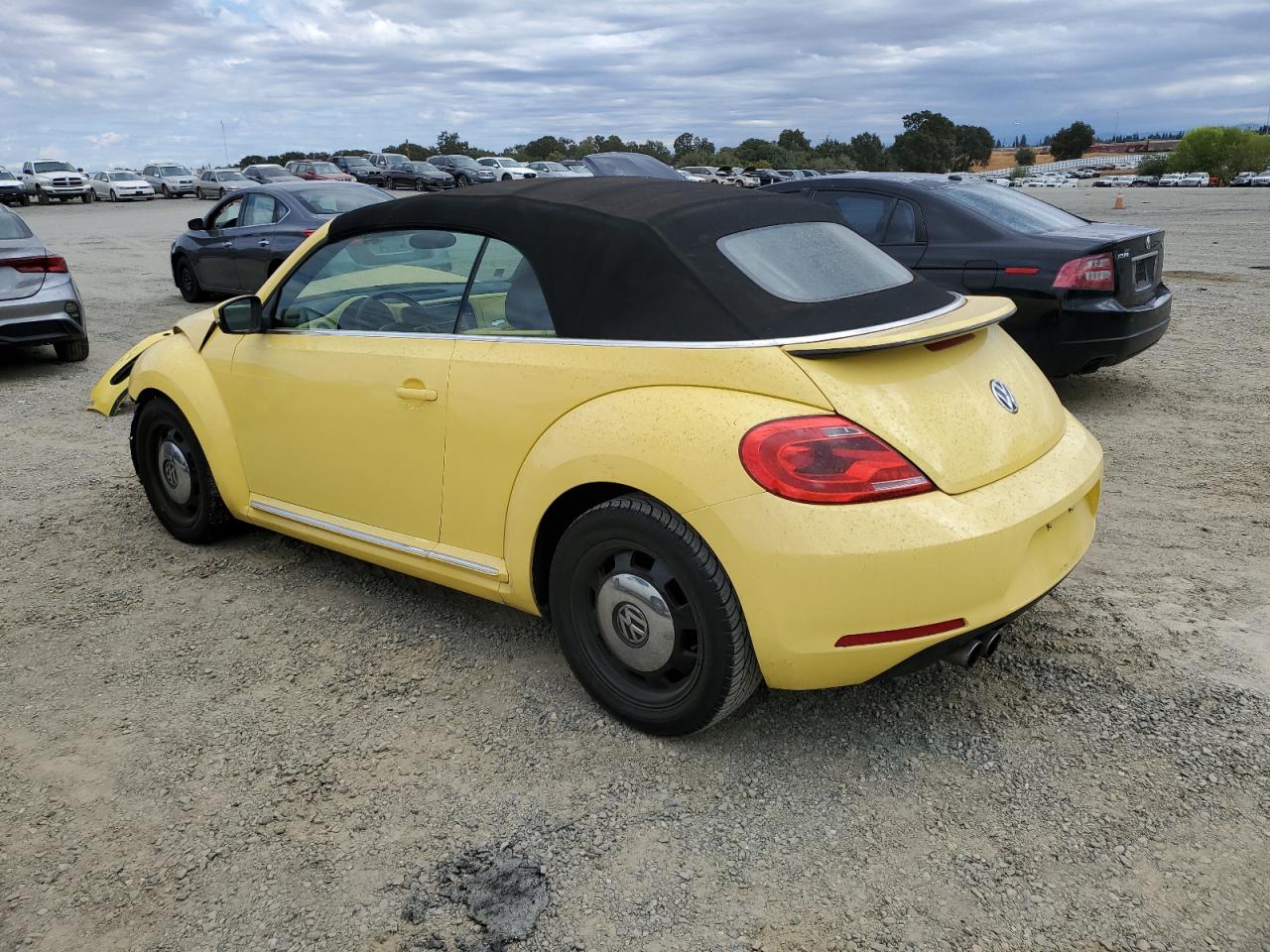 2014 Volkswagen Beetle VIN 3VW517AT6EM821531 Copart auction photo, front end damage thumbnail 2