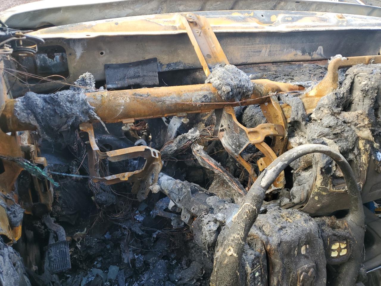 2012 Dodge RAM VIN 3C6TD5HT0CG245742 Copart auction photo, burn damage thumbnail 8