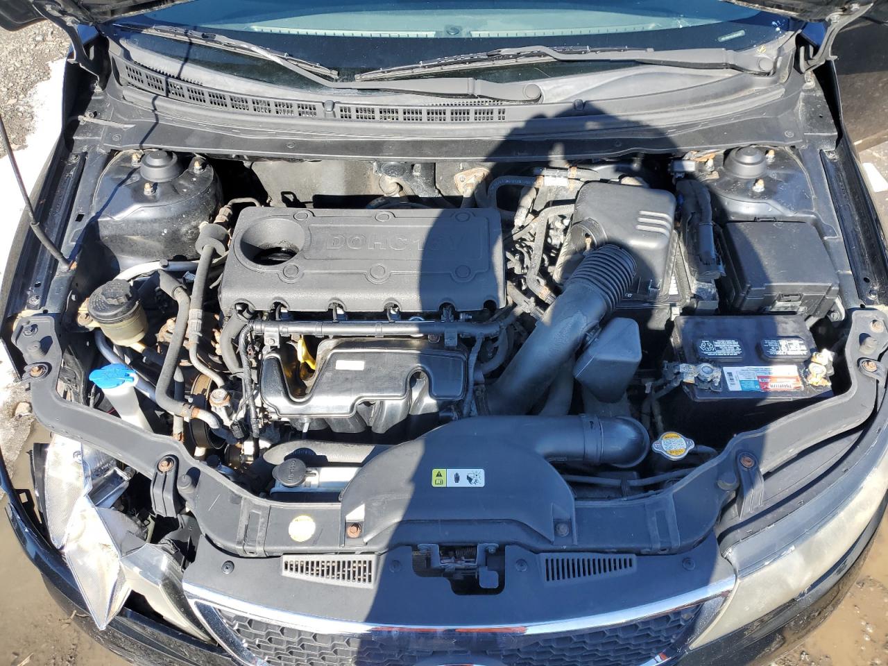 2011 KIA Forte VIN KNAFU4A29B5385681 Copart auction photo, front end / side damage thumbnail 11