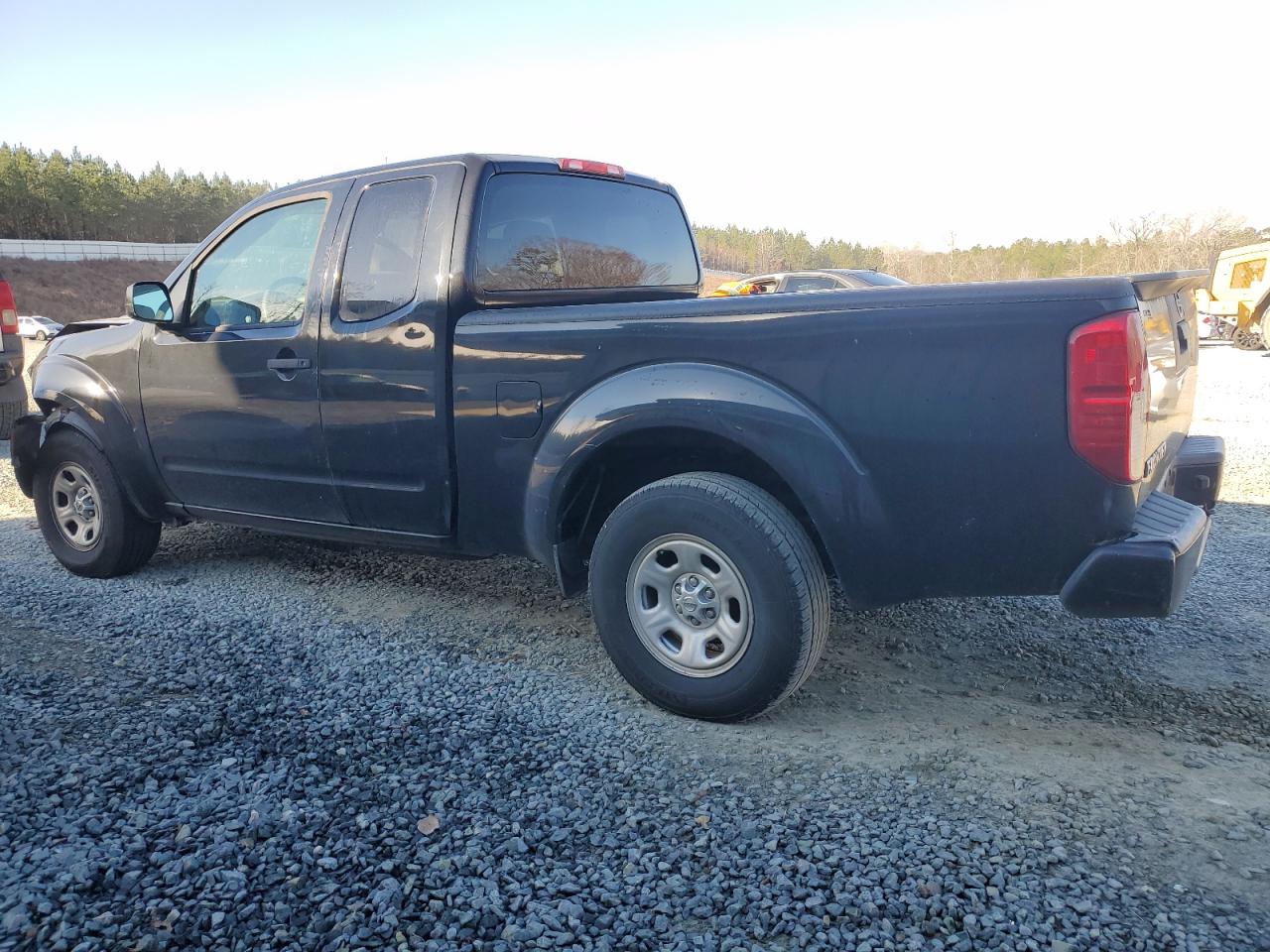 2017 Nissan Navara (Frontier) VIN 1N6BD0CT3HN767565 Copart auction photo, front end damage thumbnail 2