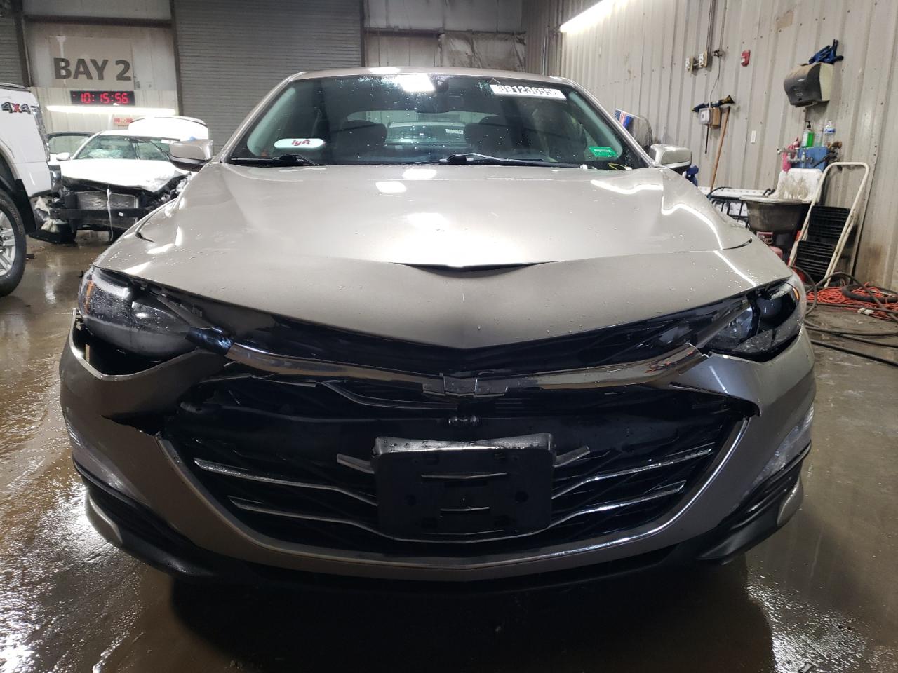 2022 Chevrolet Malibu VIN 1G1ZD5STXNF143681 Copart auction photo, front end damage thumbnail 5