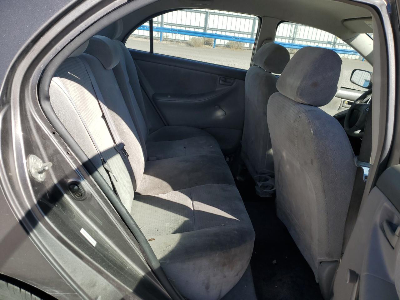 2005 Toyota Corolla VIN 1NXBR32E05Z458299 Copart auction photo, all over damage thumbnail 11