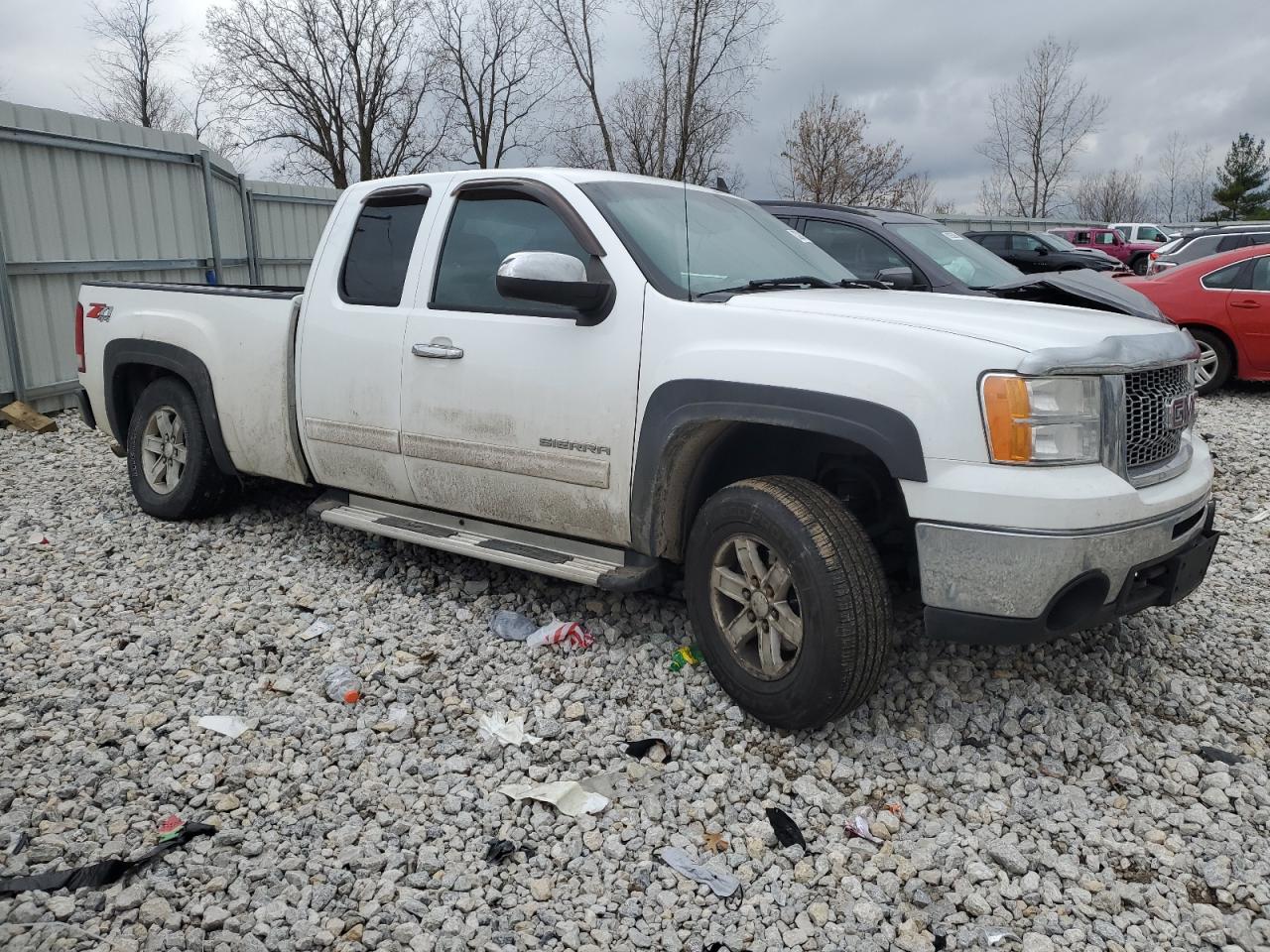 2010 GMC Sierra VIN 1GTSKVE33AZ239932 Copart auction photo, all over damage thumbnail 4