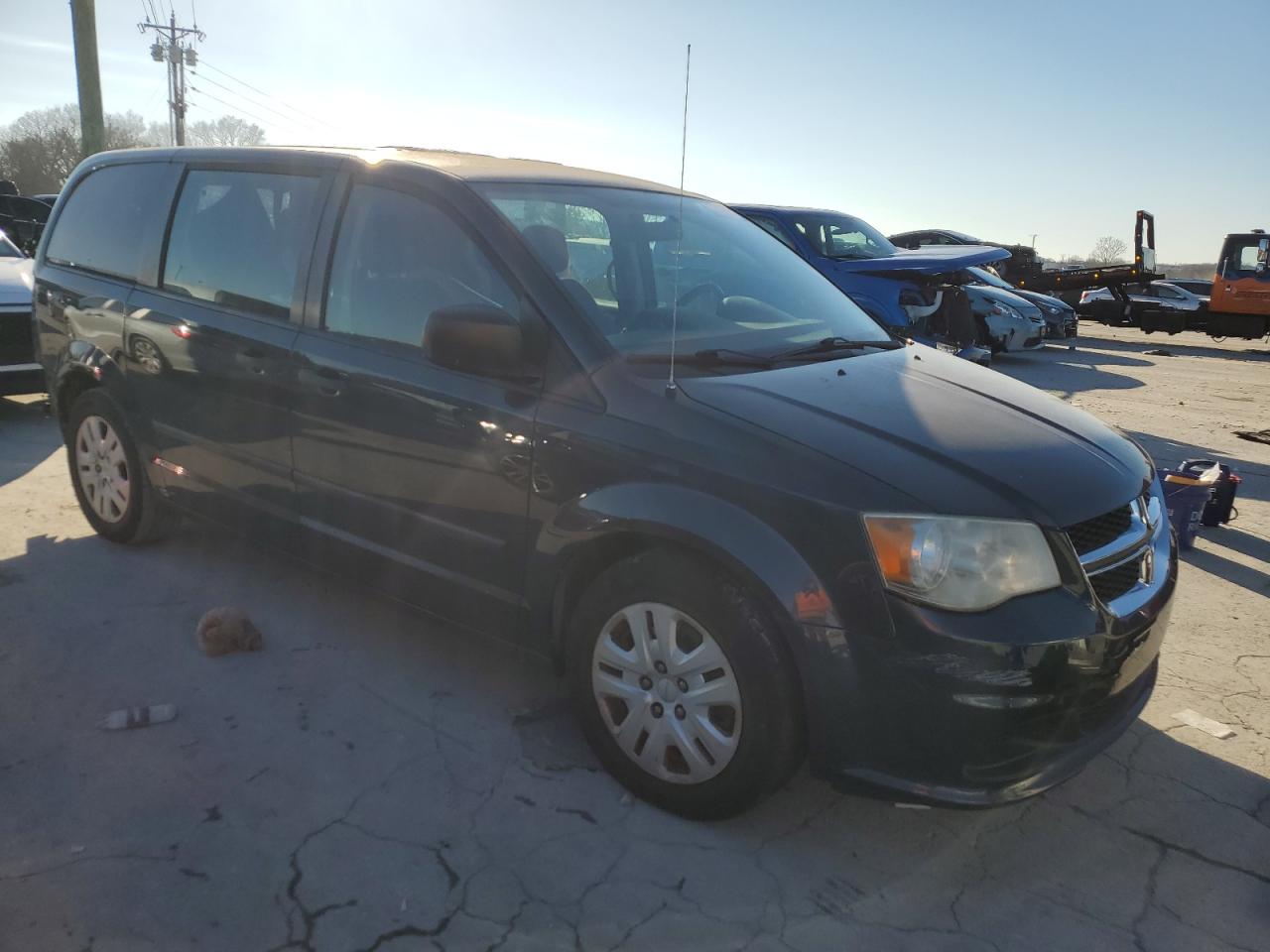2014 Dodge Caravan VIN 2C4RDGBG1ER462868 Copart auction photo, all over damage thumbnail 4