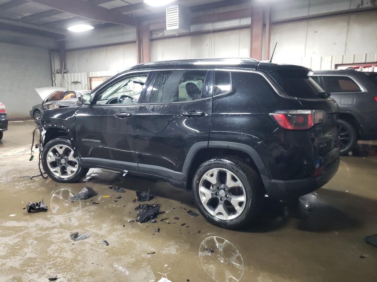 2019 Jeep Compass VIN 3C4NJDCB0KT638262 Copart auction photo, front end damage thumbnail 2