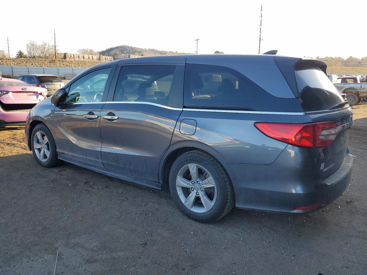 2019 Honda Odyssey VIN 5FNRL6H79KB127692 Copart auction photo, undercarriage / minor dent/scratches damage thumbnail 2