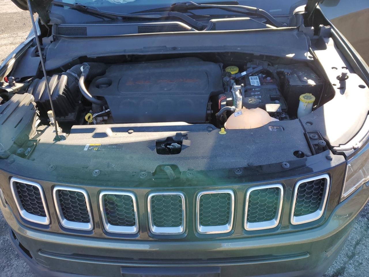 2019 Jeep Compass VIN 3C4NJDBB6KT684163 Copart auction photo, front end / side damage thumbnail 14
