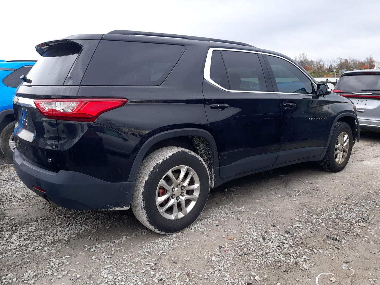 2019 Chevrolet Traverse VIN 1GNERGKW1KJ298021 Copart auction photo, front end damage thumbnail 3