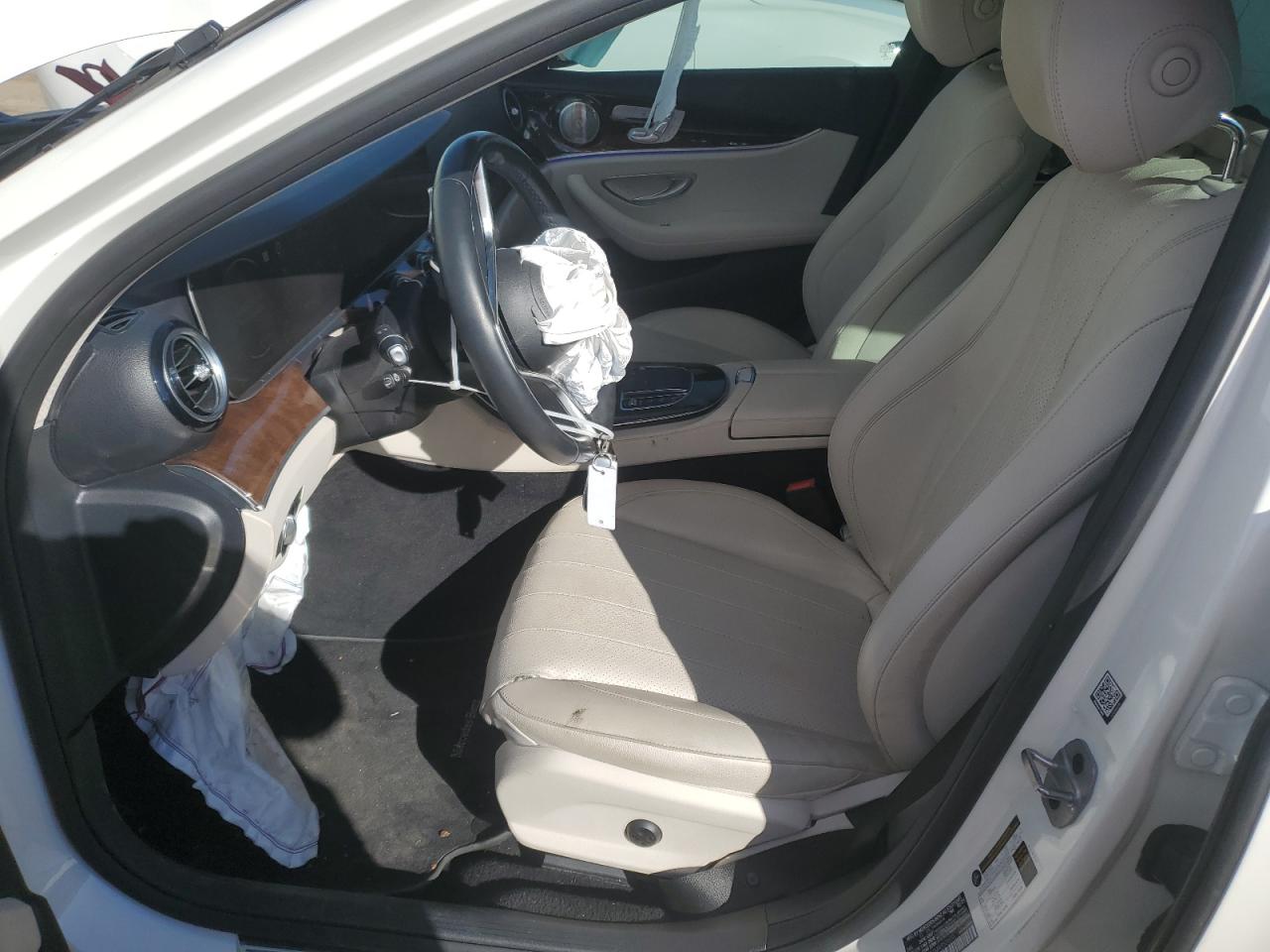 2021 Mercedes-Benz E-klasse VIN W1KZF8EB1MA952610 Copart auction photo, front end damage thumbnail 7