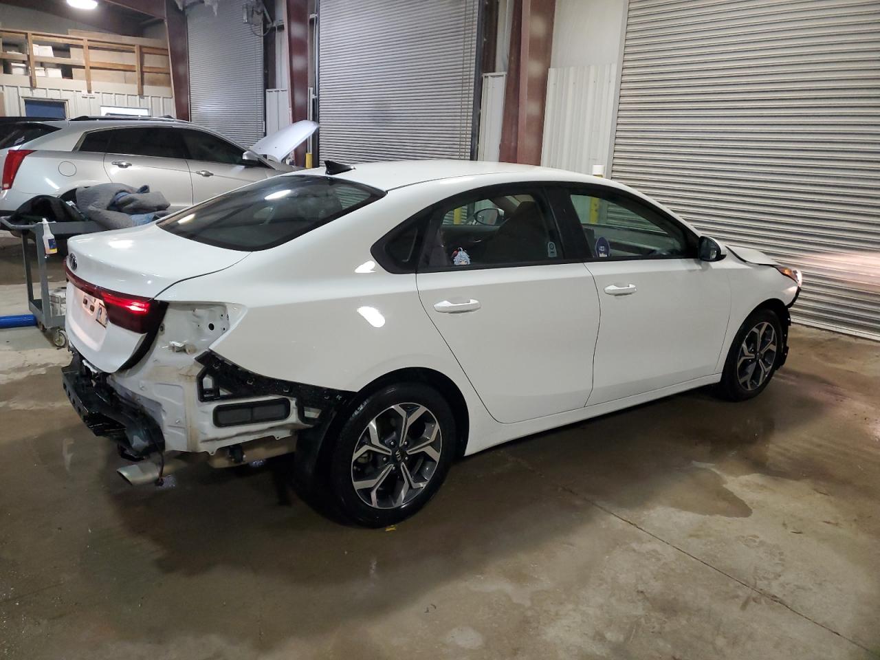 2021 KIA Forte VIN 3KPF24AD0ME322826 Copart auction photo, front end damage thumbnail 3