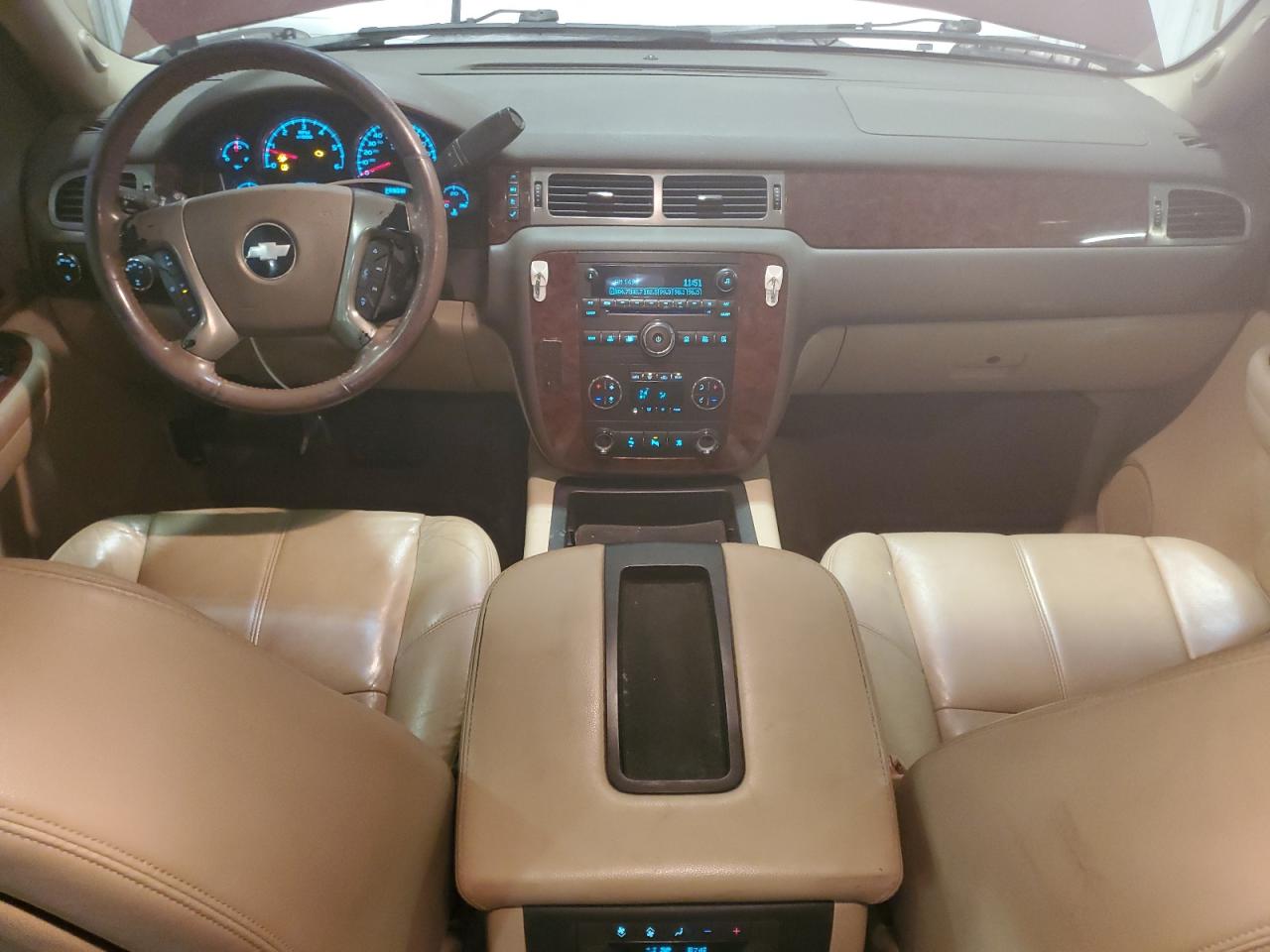 2009 Chevrolet Suburban VIN 1GNFK26329R158406 Copart auction photo, side damage thumbnail 8
