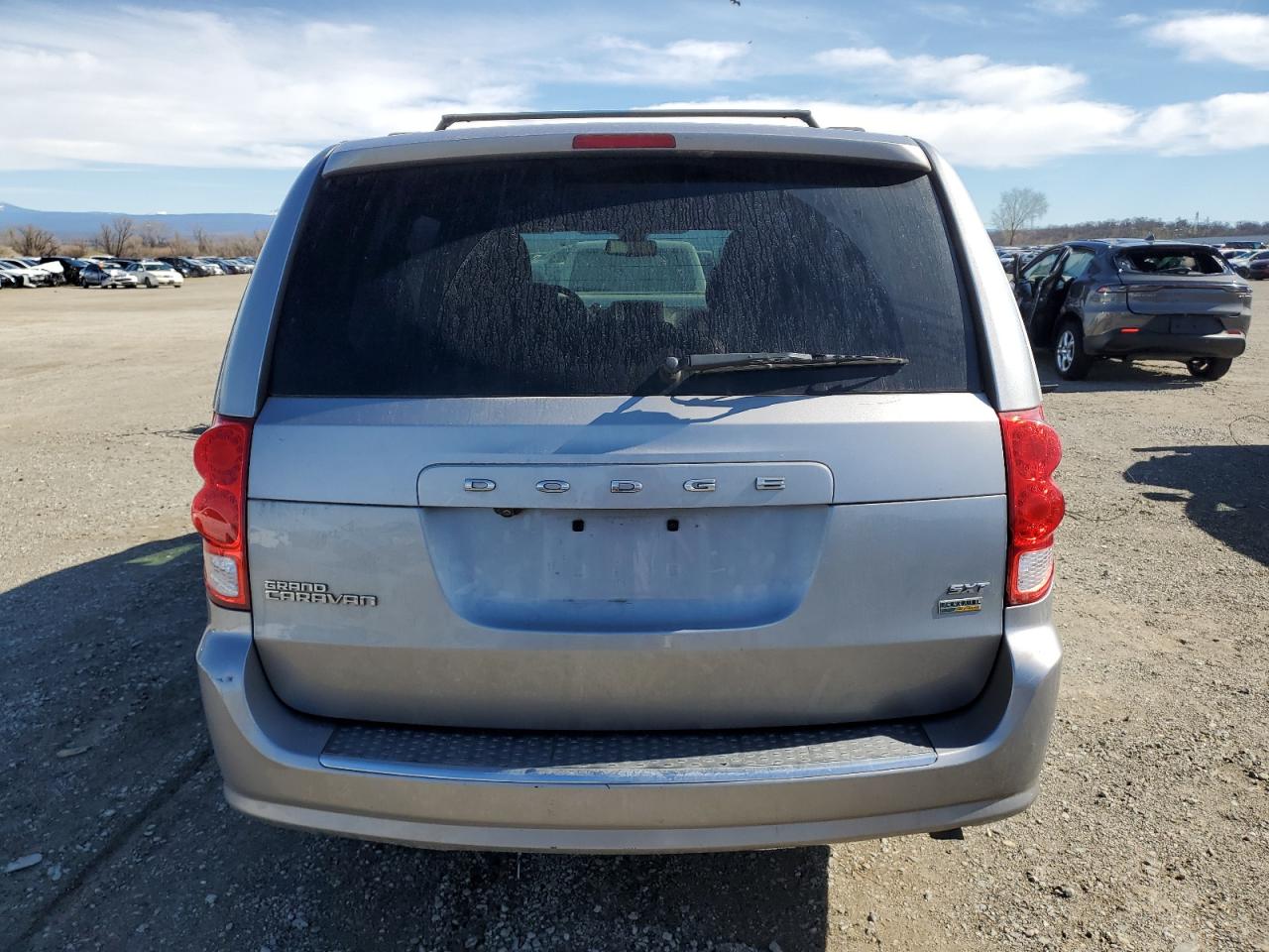 2019 Dodge Caravan VIN 2C4RDGCG0KR759155 Copart auction photo, undercarriage damage thumbnail 6