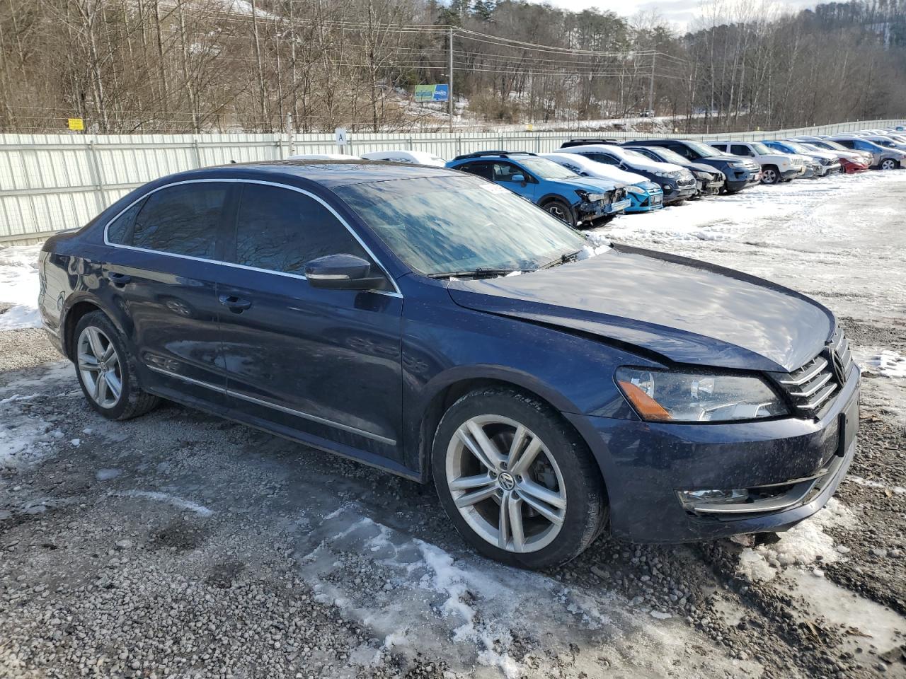 2014 Volkswagen Passat VIN 1VWCN7A31EC081299 Copart auction photo, front end / side damage thumbnail 4