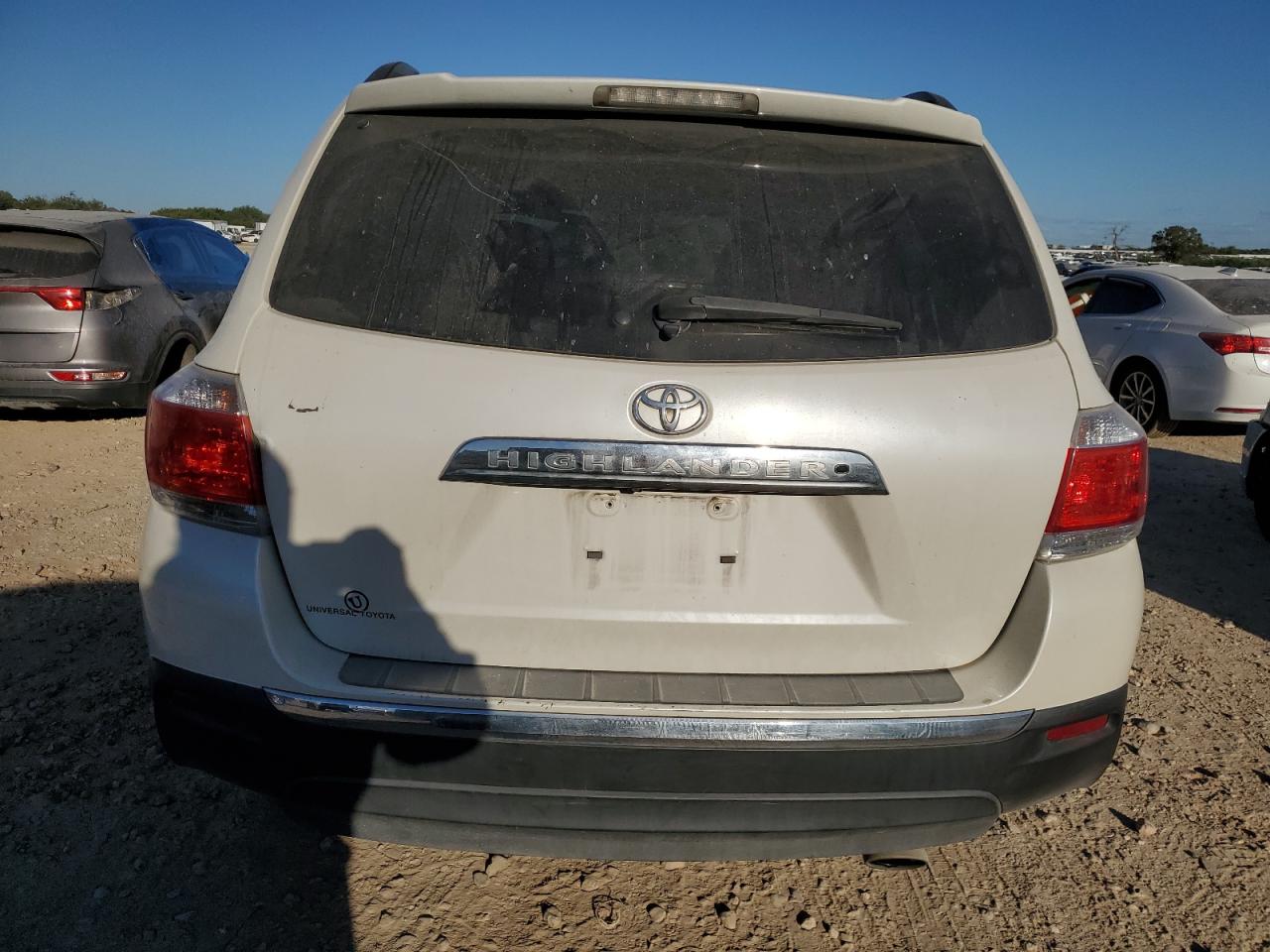 2012 Toyota Highlander VIN 5TDYK3EHXCS082463 Copart auction photo, front end / minor dent/scratches damage thumbnail 6
