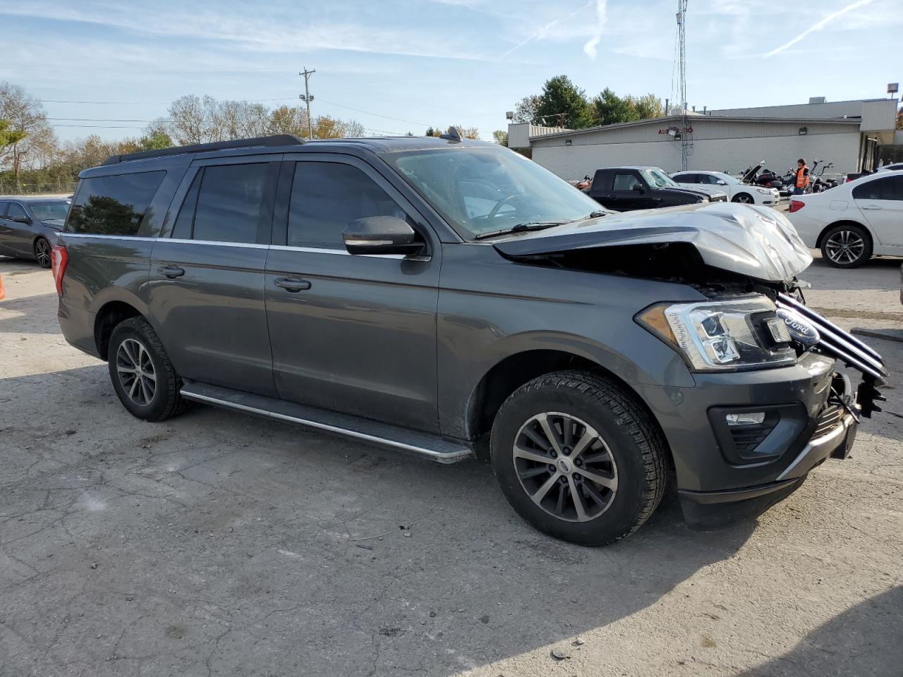 2018 Ford Expedition VIN 1FMJK1JT2JEA10624 Copart auction photo, front end damage thumbnail 4