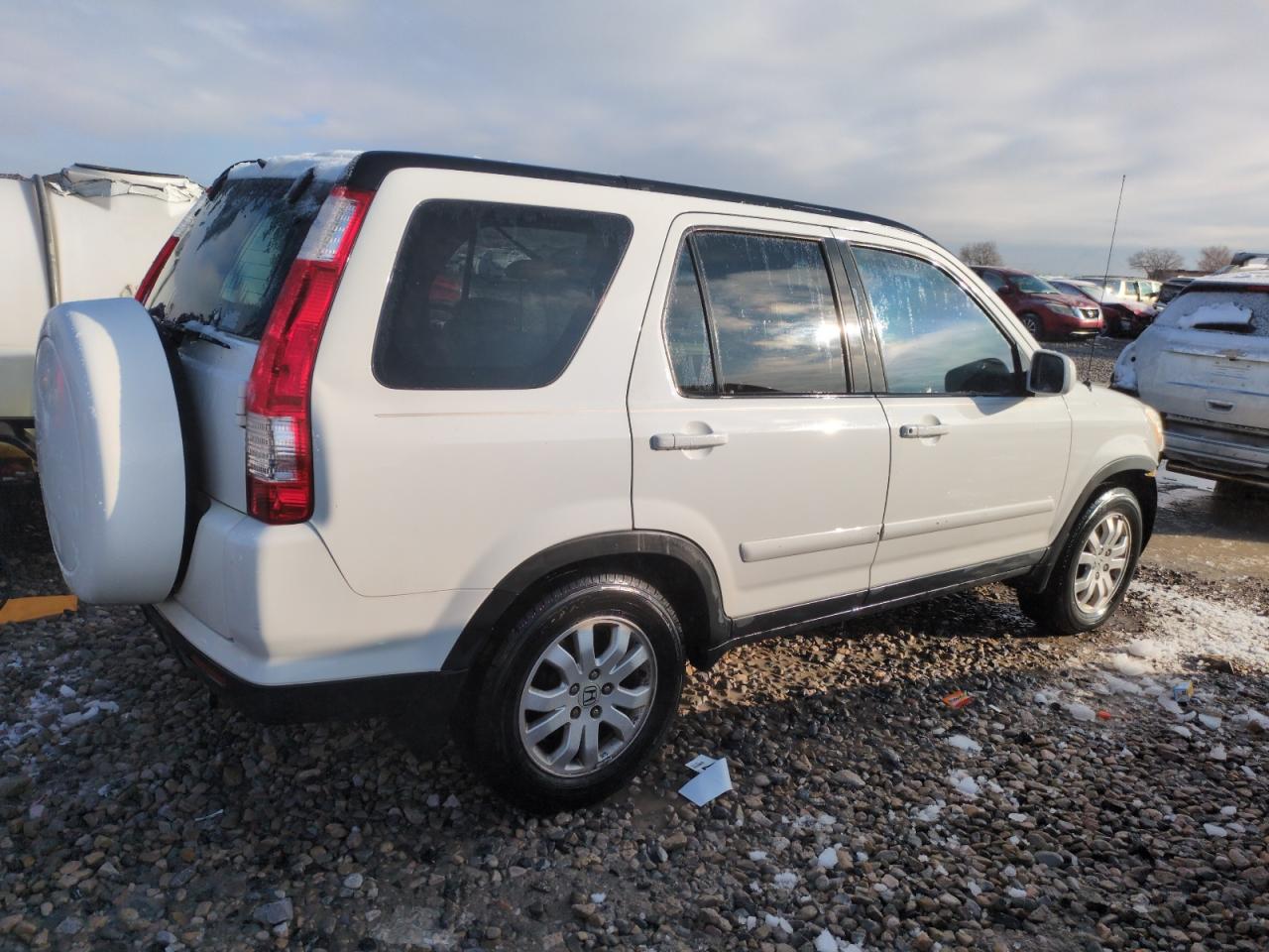 2005 Honda CR-V VIN JHLRD78995C030954 Copart auction photo, front end / rear end damage thumbnail 3