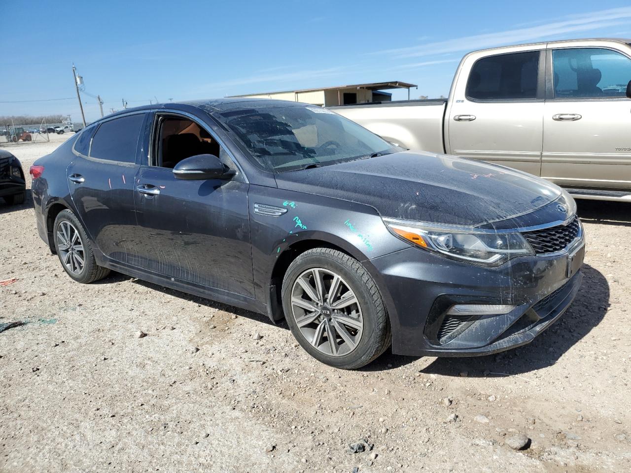 2019 KIA Optima VIN 5XXGT4L34KG330552 Copart auction photo, vandalism / minor dent/scratches damage thumbnail 4