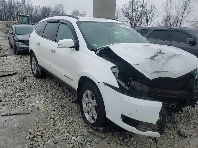 2009 Chevrolet Traverse VIN 1GNER23D19S160838 Copart auction photo, front end damage thumbnail 12