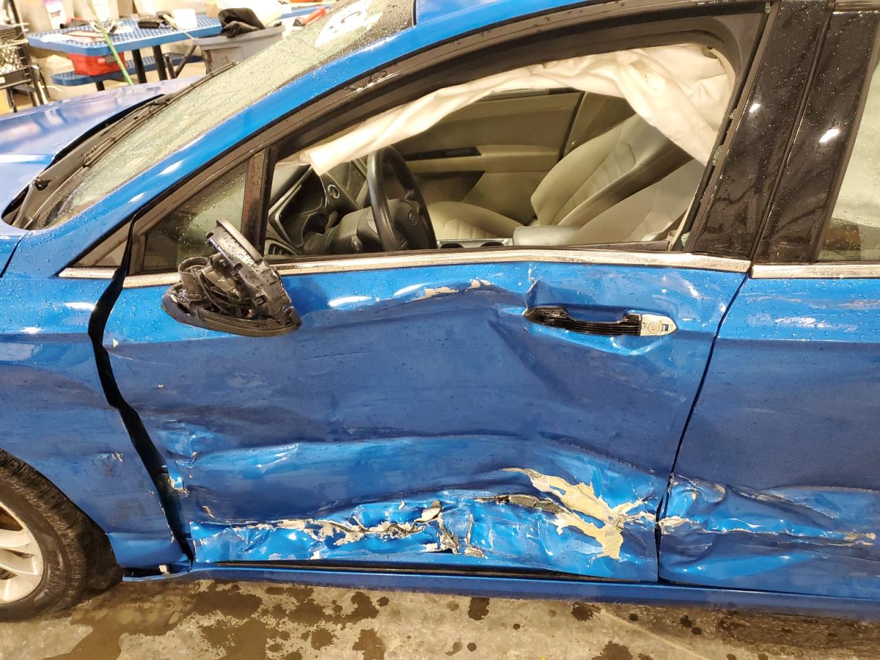 2020 Ford Fusion VIN 3FA6P0LU4LR229585 Copart auction photo, side / front end damage thumbnail 7