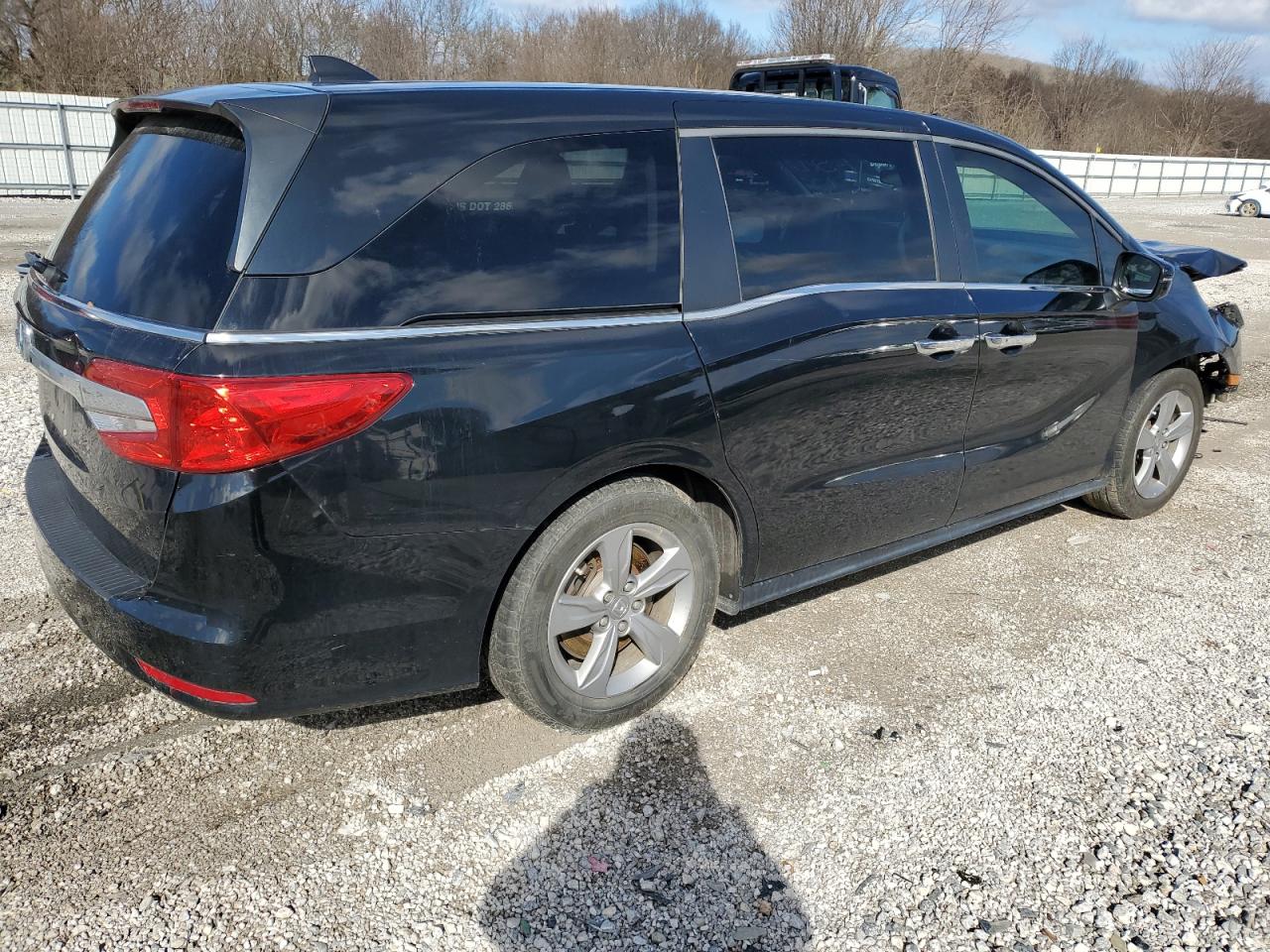 2020 Honda Odyssey VIN 5FNRL6H56LB065958 Copart auction photo, front end damage thumbnail 3