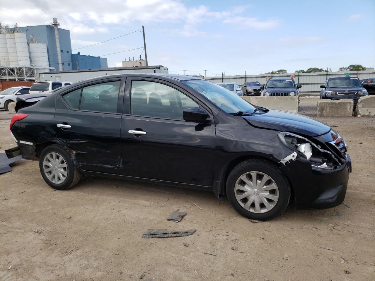 2015 Nissan Versa VIN 3N1CN7AP4FL922952 Copart auction photo, all over damage thumbnail 4