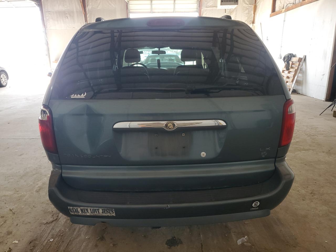 2007 Chrysler Town & Country VIN 2A4GP44R37R139169 Copart auction photo, side damage thumbnail 6