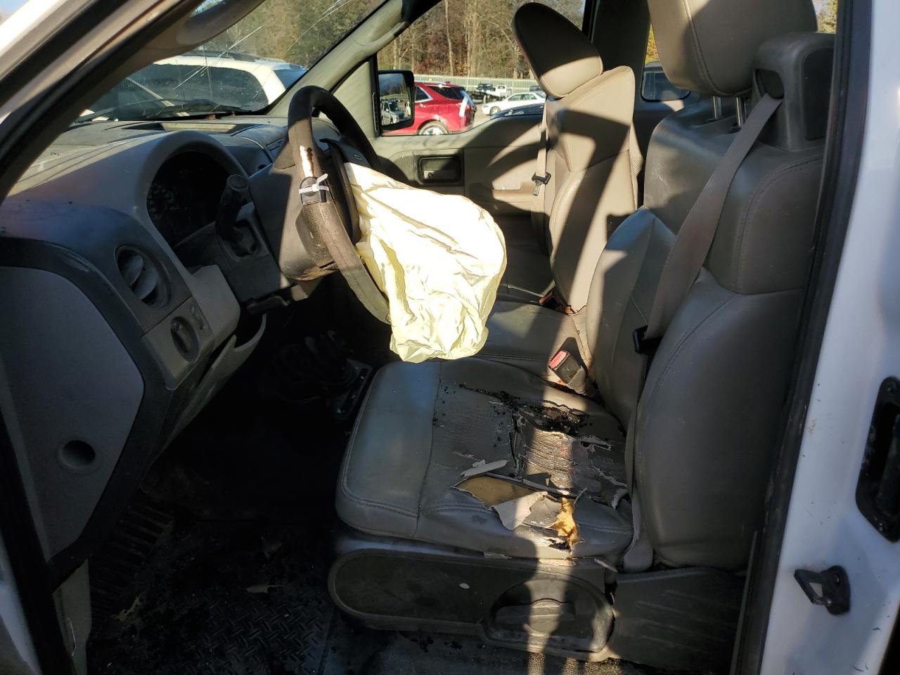 2008 Ford F-150 VIN 1FTRF12218KE16259 Copart auction photo, front end damage thumbnail 7