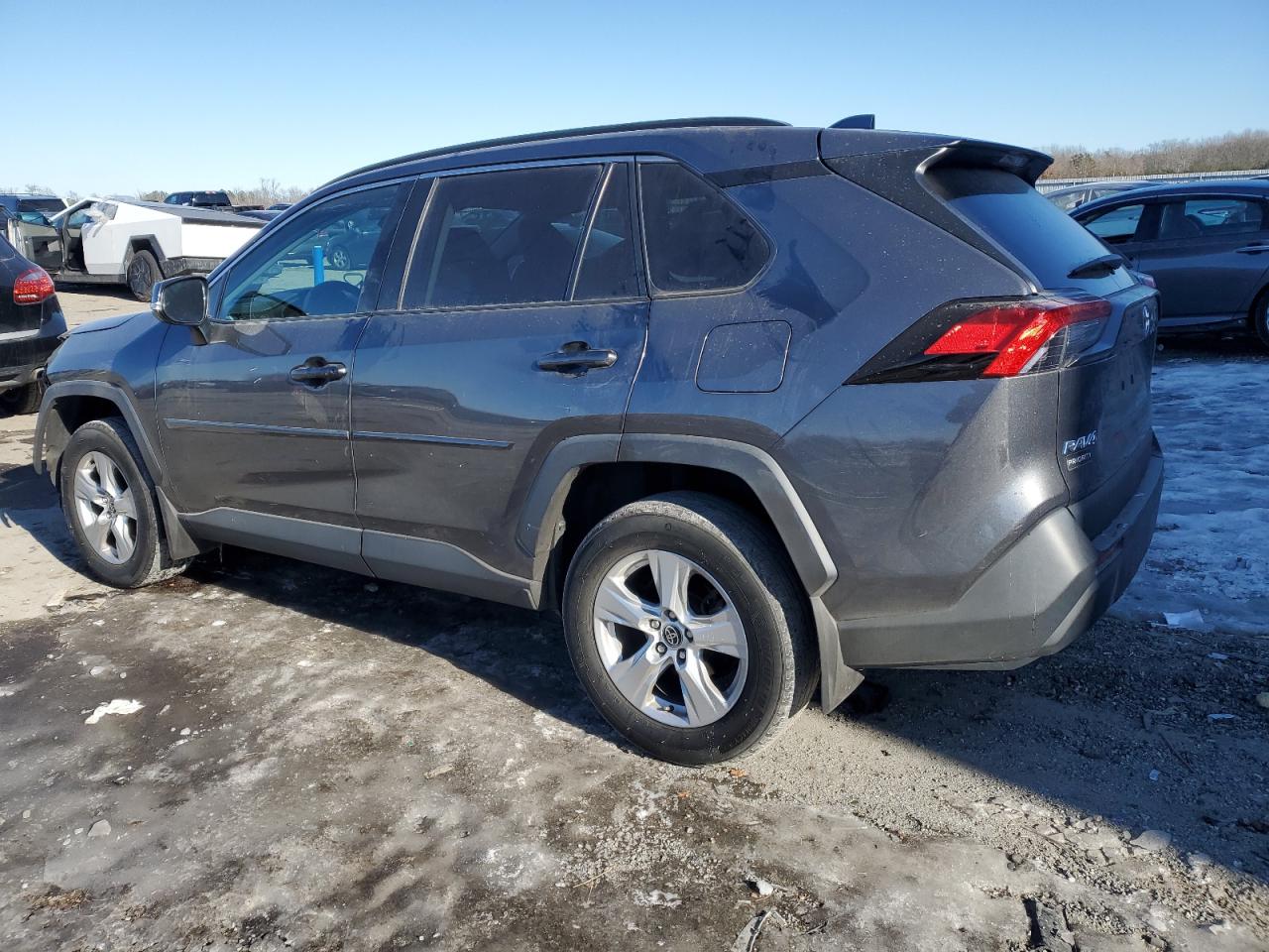2021 Toyota RAV 4 VIN 2T3P1RFV0MC178609 Copart auction photo, front end damage thumbnail 2