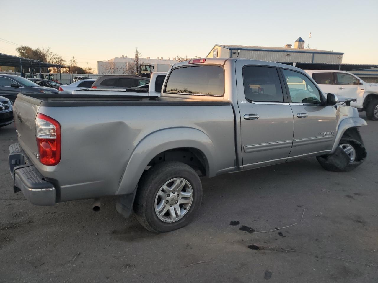 2004 Toyota Tundra VIN 5TBET34104S453256 Copart auction photo, front end damage thumbnail 3