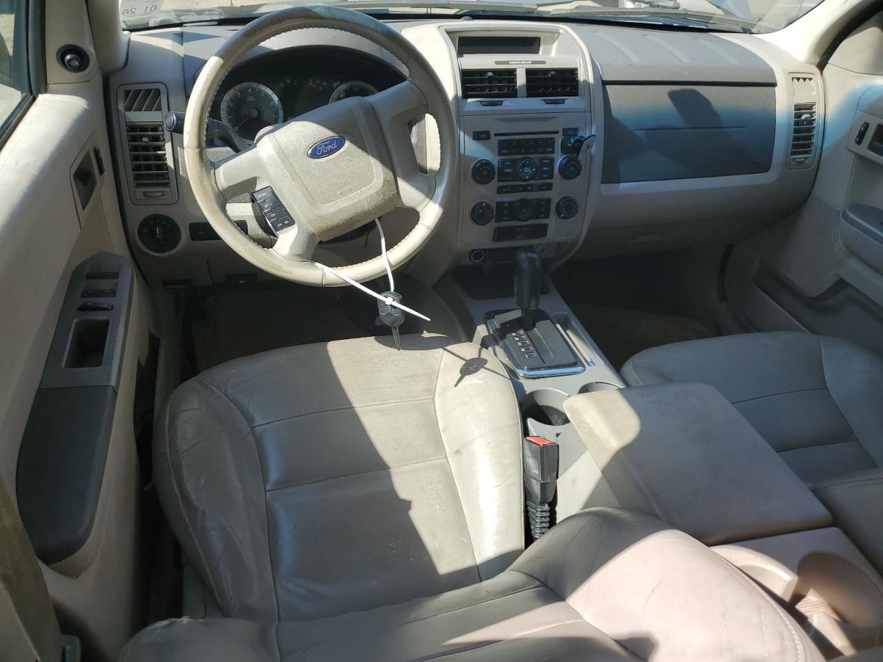 2008 Ford Escape VIN 1FMCU03108KA29290 Copart auction photo, front end damage thumbnail 8