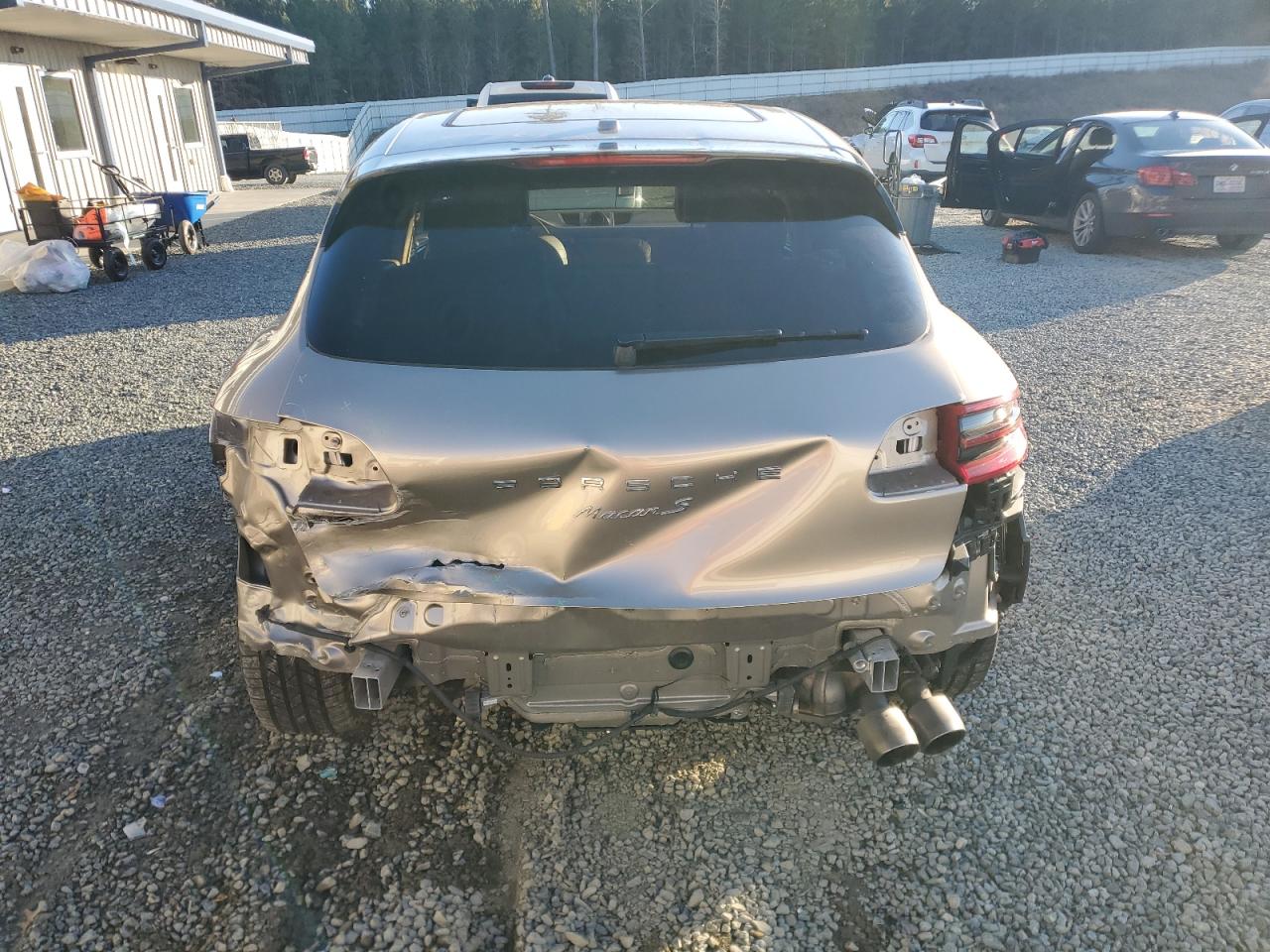 2016 Porsche Macan VIN WP1AB2A50GLB54784 Copart auction photo, rear end / undercarriage damage thumbnail 6