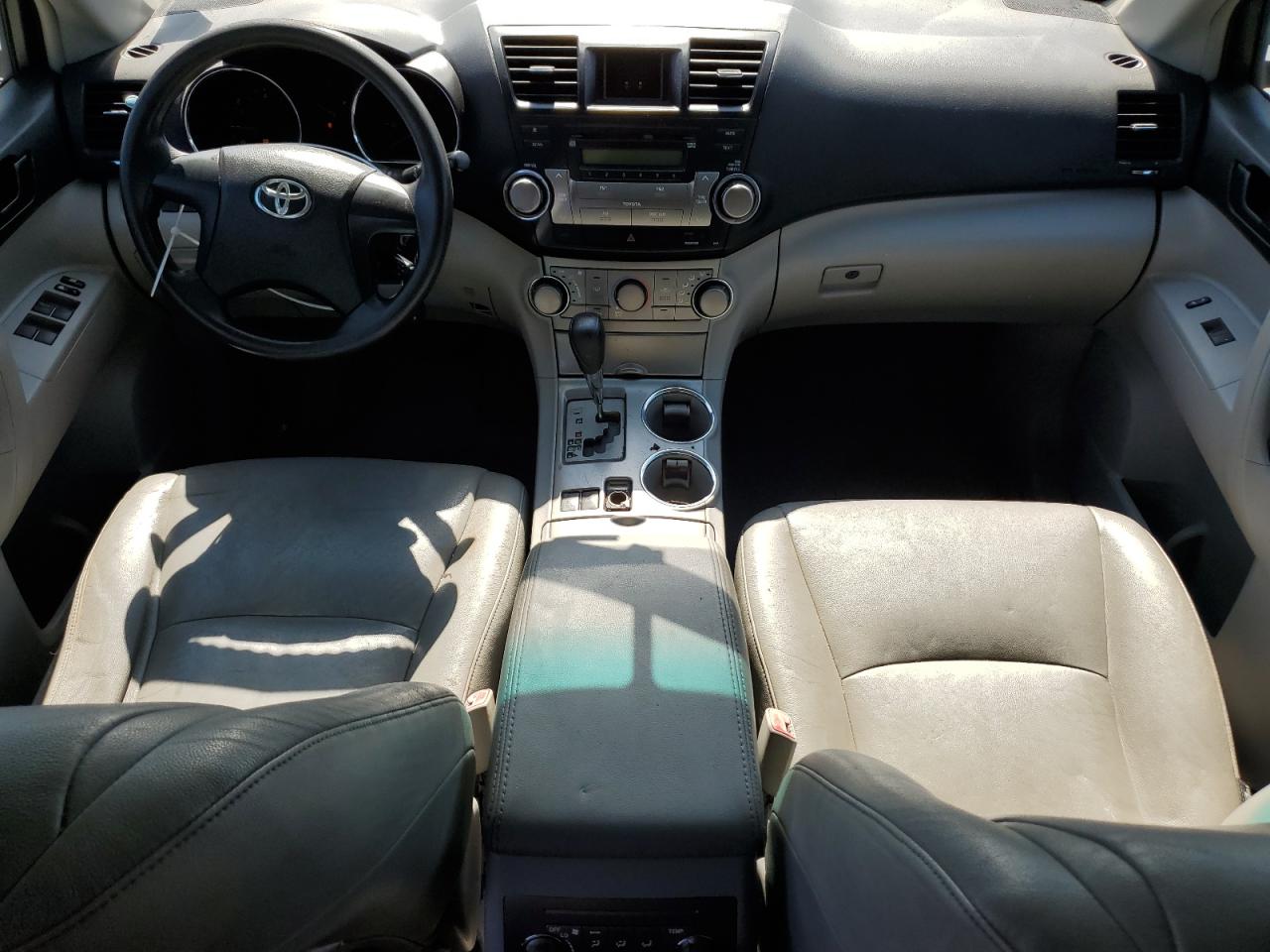 2010 Toyota Highlander VIN 5TDZA3EH6AS003665 Copart auction photo, rear end damage thumbnail 8