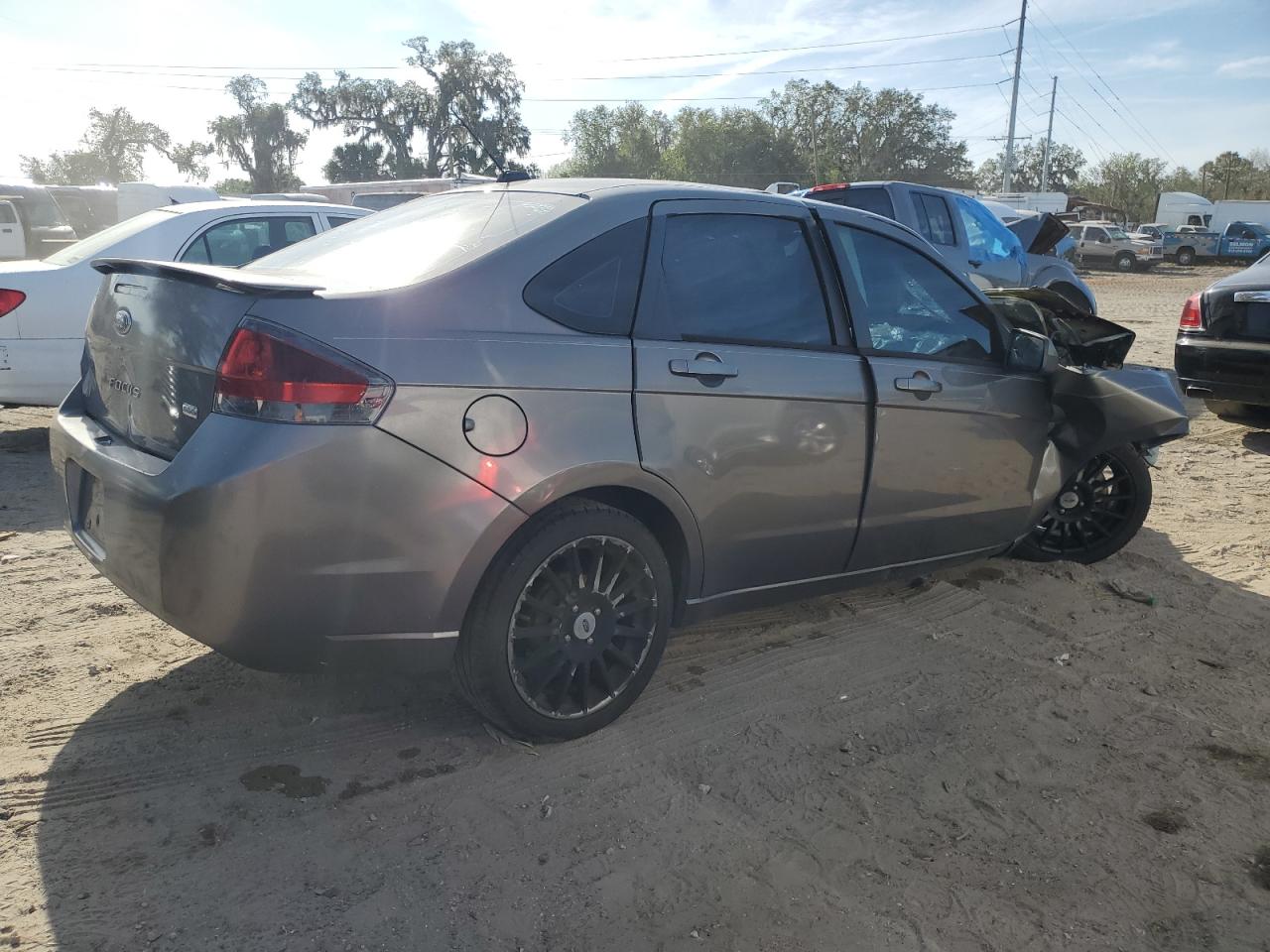 2010 Ford Focus VIN 1FAHP3GN2AW298640 Copart auction photo, front end damage thumbnail 3