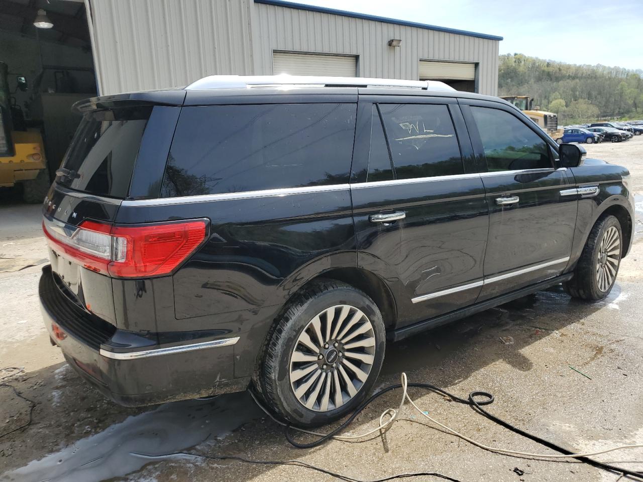 2019 Lincoln Navigator VIN 5LMJJ2LT8KEL23973 Copart auction photo, water/flood damage thumbnail 3