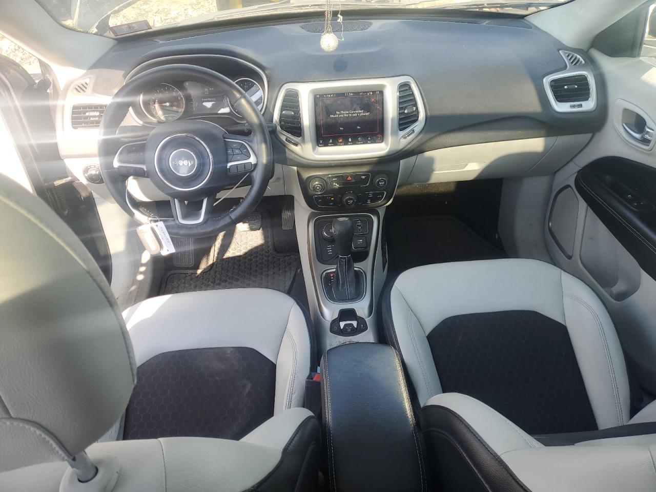 2017 Jeep Compass VIN 3C4NJDBB7HT692703 Copart auction photo, rear end damage thumbnail 8