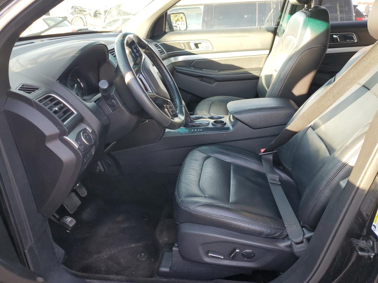 2016 Ford Explorer VIN 1FM5K7D88GGC02915 Copart auction photo, normal wear damage thumbnail 7