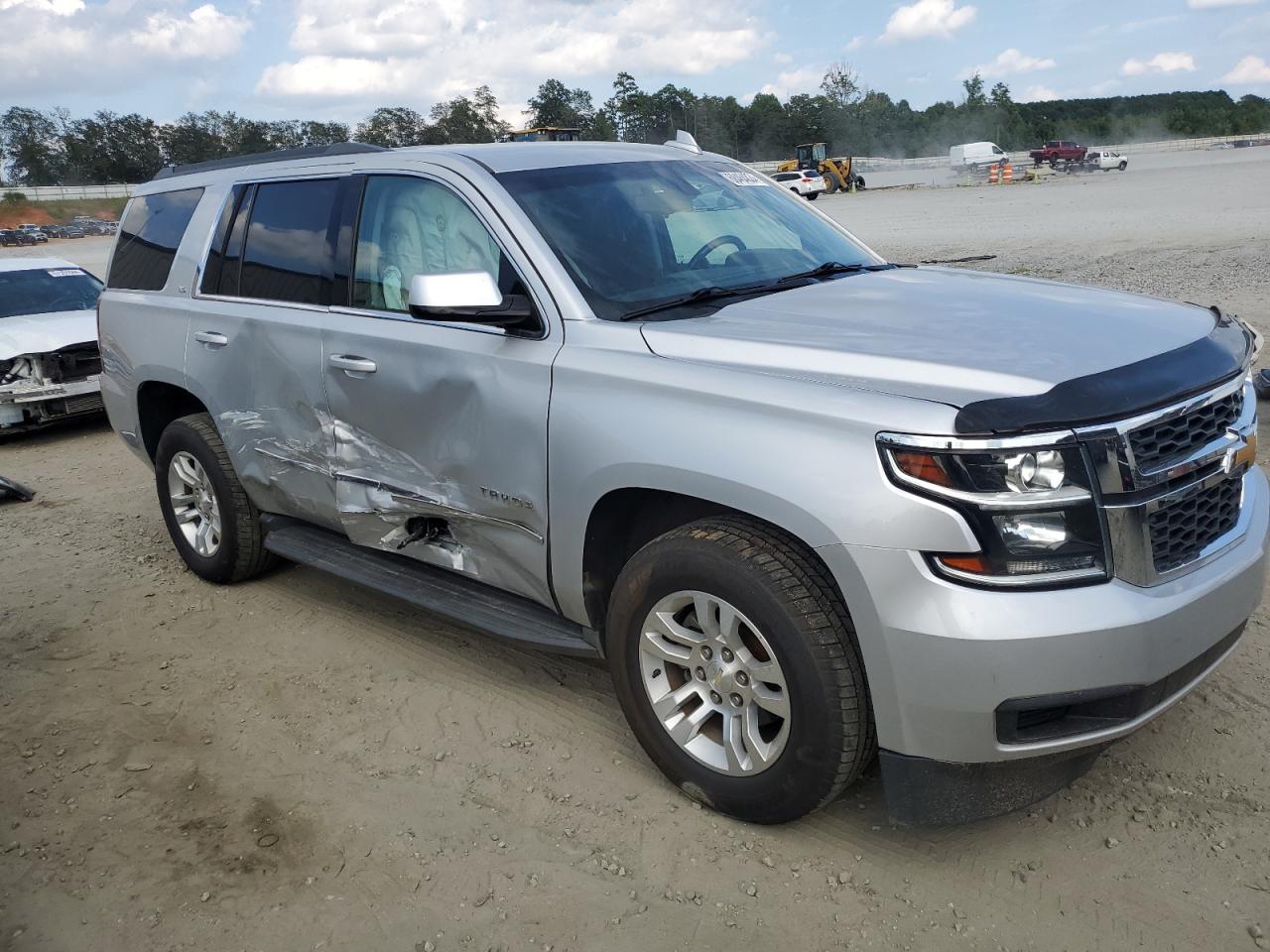 2016 Chevrolet Tahoe VIN 1GNSKAKC5GR482901 Copart auction photo, side damage thumbnail 4
