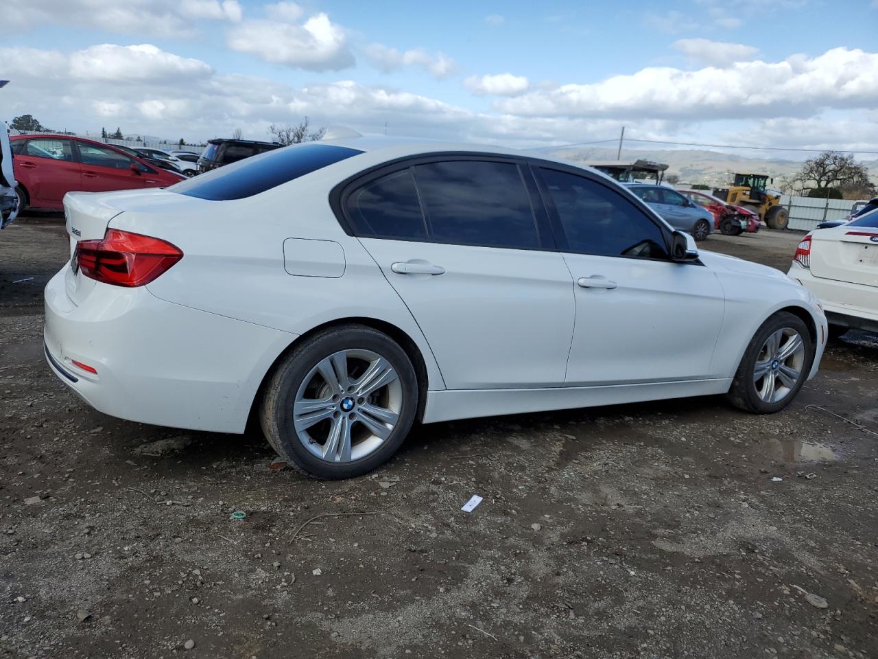2016 BMW 3er VIN WBA8E9G54GNT86913 Copart auction photo, side damage thumbnail 3