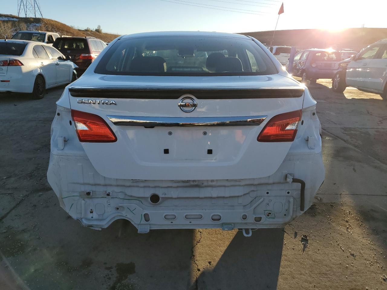 2018 Nissan Sentra VIN 3N1AB7AP3JY347478 Copart auction photo, front end / rear end damage thumbnail 6