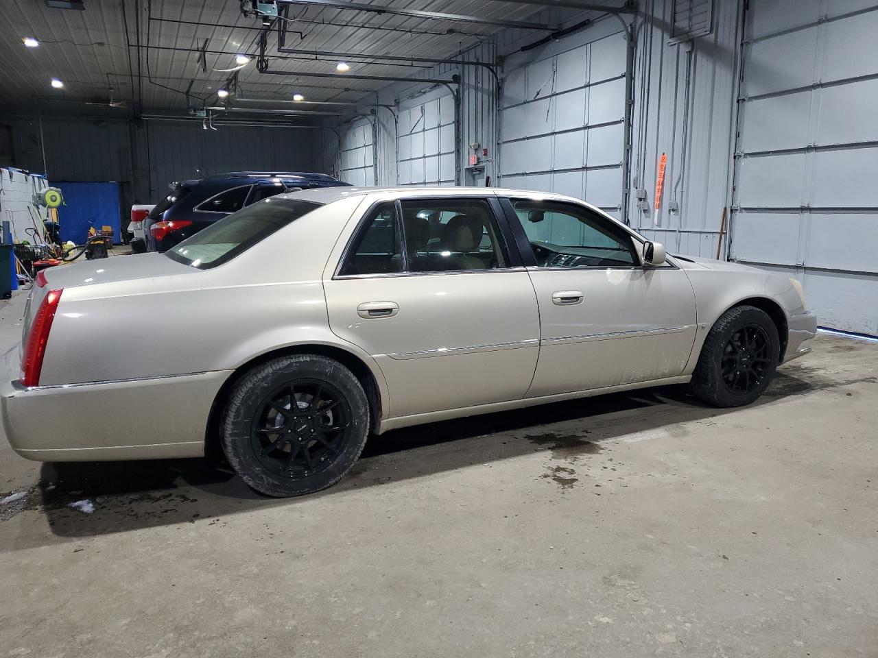 2008 Cadillac DTS VIN 1G6KD57Y08U120815 Copart auction photo, normal wear damage thumbnail 3