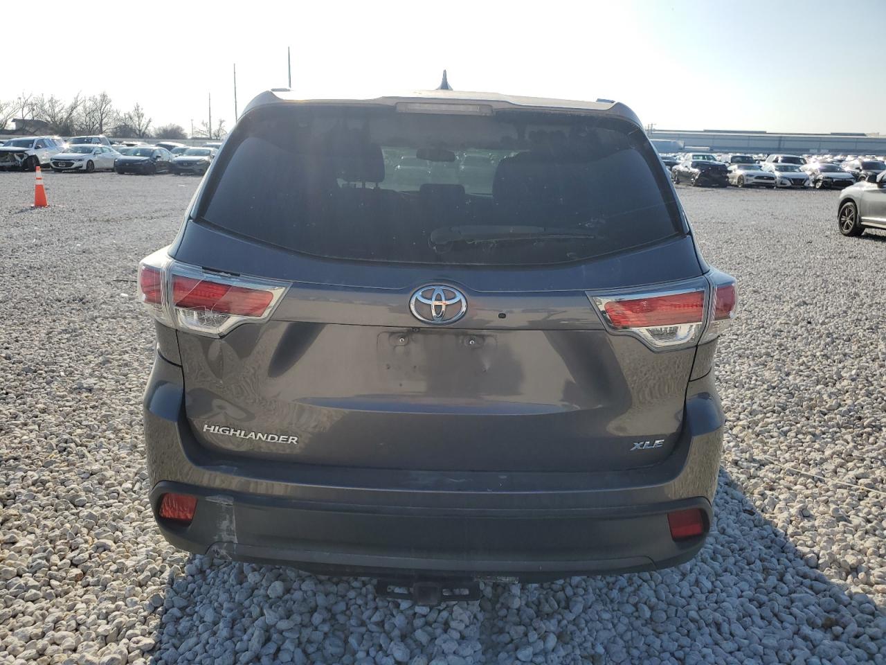 2015 Toyota Highlander VIN 5TDKKRFHXFS057154 Copart auction photo, side damage thumbnail 6
