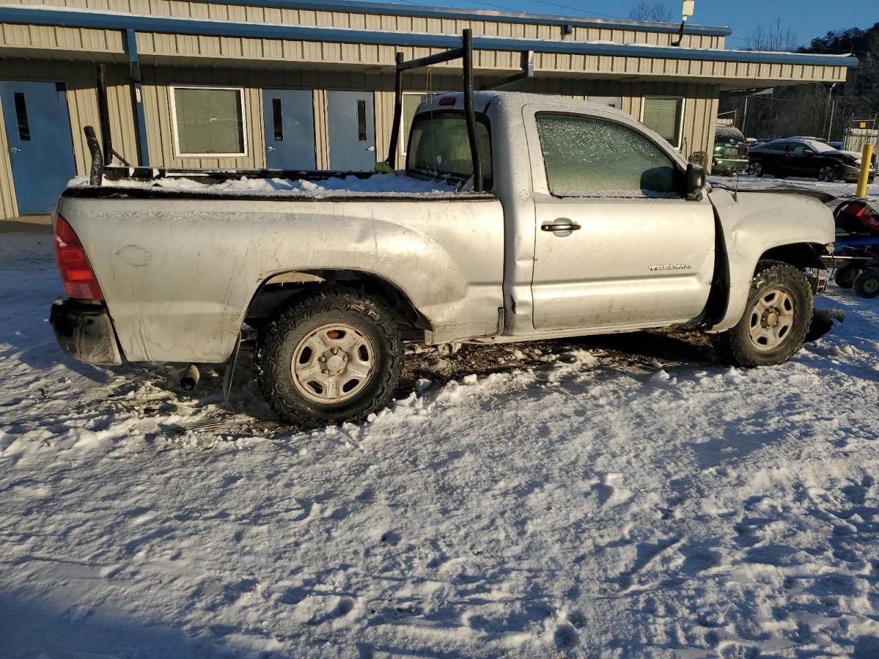 2006 Toyota Tacoma VIN 5TENX22NX6Z290455 Copart auction photo, all over damage thumbnail 3